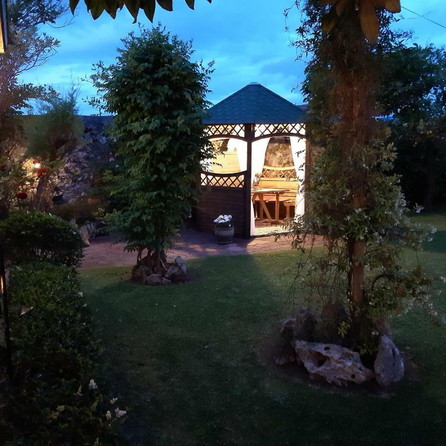 Hosteria Las Fuentes Rubayo Kültér fotó