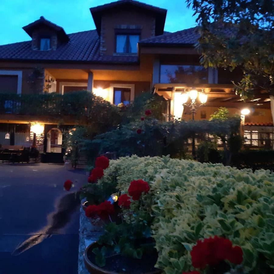 Hosteria Las Fuentes Rubayo Kültér fotó
